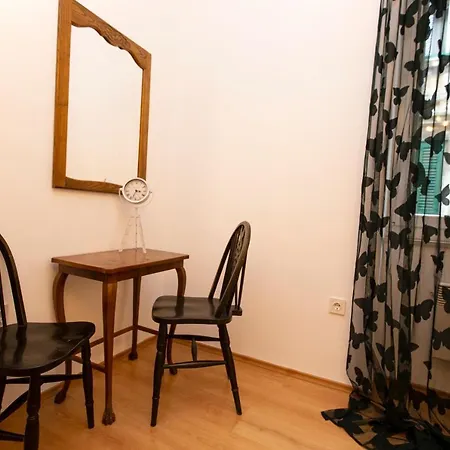 Leonarda Apartment