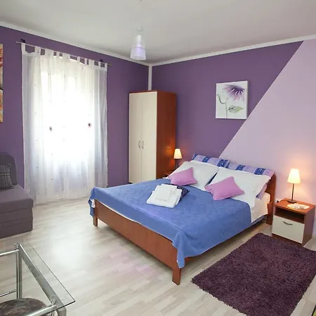 Apartment Leonarda Split