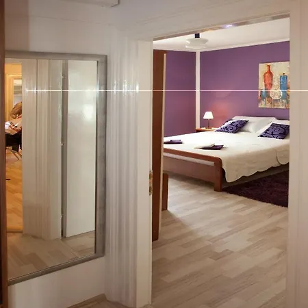 Leonarda Apartment